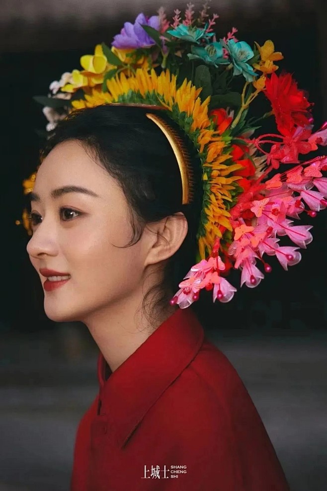 薩頂頂與金星：一場(chǎng)關(guān)于演藝倫理的交鋒特寫(xiě)與多元勾勒