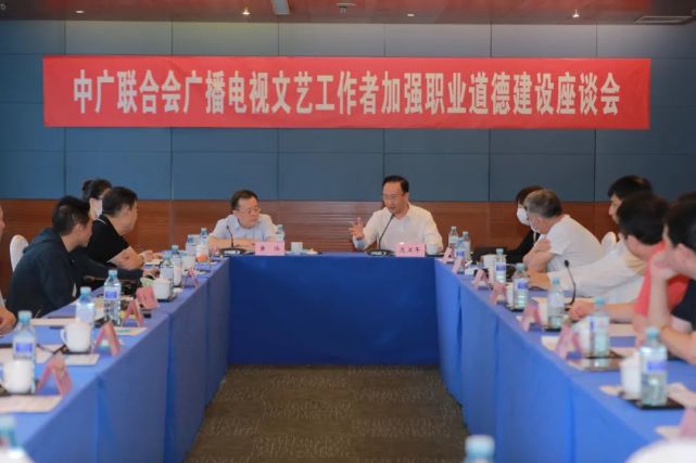 星光回廊:一場關(guān)于王力宏復(fù)出引熱議的深度對話