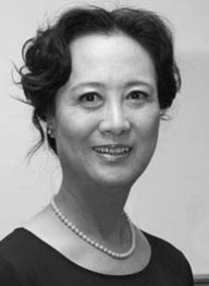 夢境回溯:尋找柏寒兒子韓青照片的時(shí)空對(duì)話
