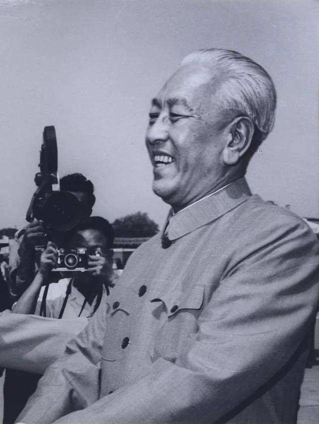 深度解析：1982年中國國防部長是誰？兼論其歷史貢獻(xiàn)與時(shí)代背景