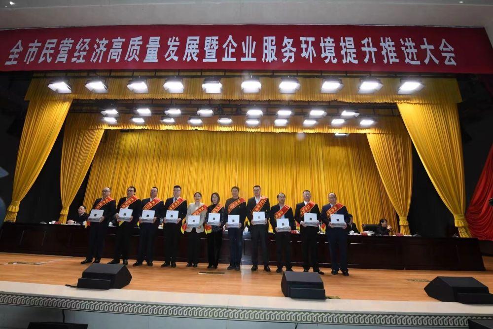 新澳全年免費(fèi)資料大全，探索與收獲，新澳全年免費(fèi)資料大全，探索之旅與收獲的時(shí)刻